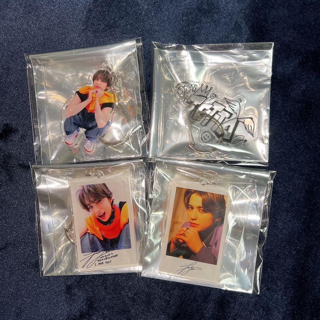 Amazon.co.jp: ONENONLY TETTA 関哲汰 生誕アクキー（ ） : Toys